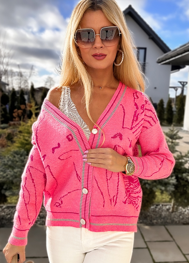 Różowy sweter MONDAY zapinany na perłowe guziki - M716