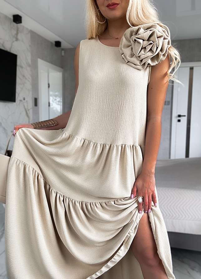 Długa sukienka na ramiączkach z dużą RÓŻĄ beżowa - N127A