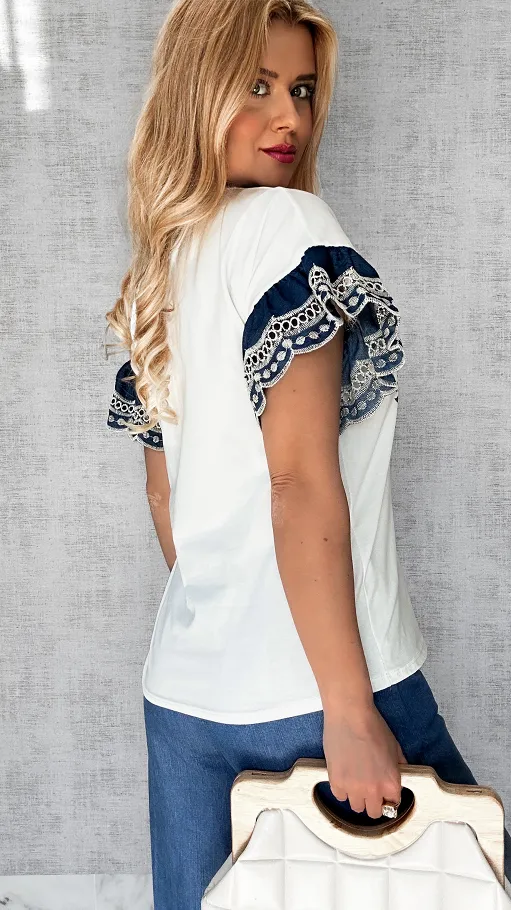 Biała bluzka t-shirt z niebieskimi dodatkami i misiem ONE SIZE - P609