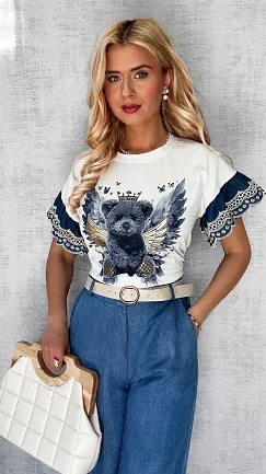 Biała bluzka t-shirt z niebieskimi dodatkami i misiem ONE SIZE - P609
