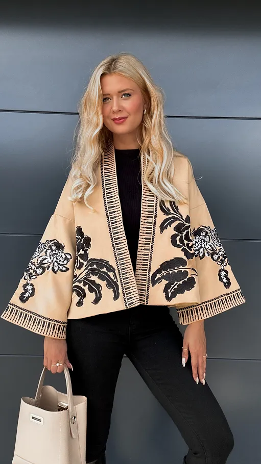 Oryginalna beżowa marynarka haftowana w stylu KIMONO - P968A