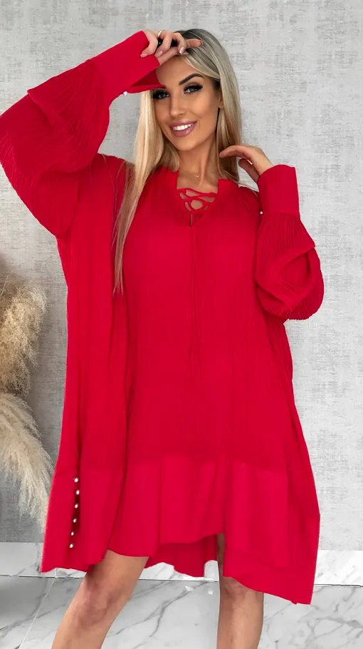 Luźna szeroka sukienka zdobiona perełkami z plisowaniem ONE SIZE czerwona - R507