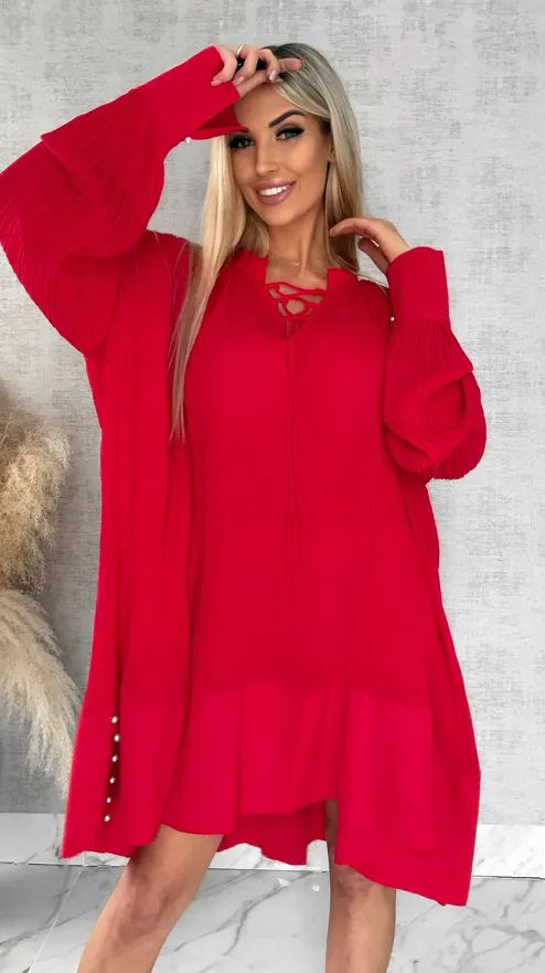 Luźna szeroka sukienka zdobiona perełkami z plisowaniem ONE SIZE czerwona - R507