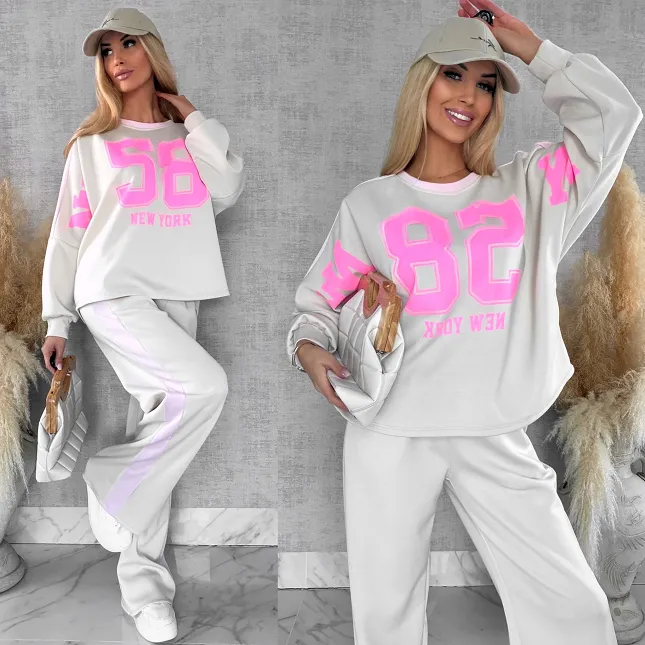 Beżowy komplet dresowy NEW YORK one size - R669