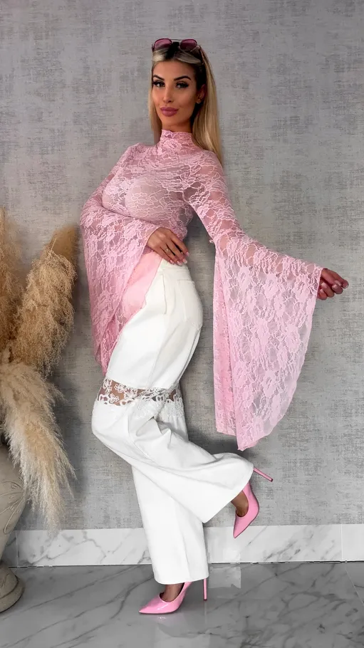 Różowa koronkowa bluzka z modnymi szerokimi rękawami ONE SIZE - R682A