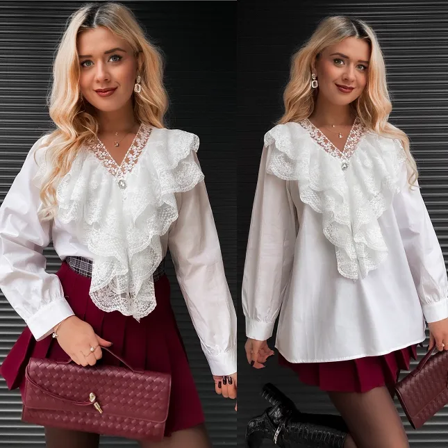 Biała bawełniana bluzka z białą koronką na dekolcie ONE SIZE - R388