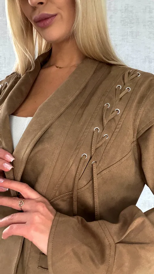 Kurtka przejściowa eko zamsz z wiązaniami ONE SIZE camel - R475