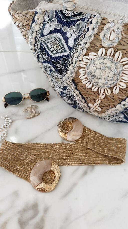 Elastyczny słomiany pasek ze złotą klamrą - P658