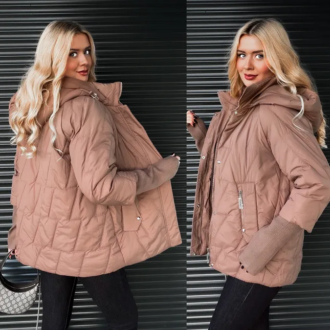 Lekka kurtka zimowa z kapturem i odpinanymi ściągaczami na rękawach TOFFI - R012B