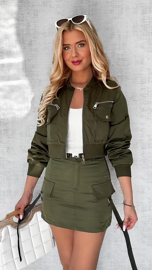 Stylowy zielony komplet MILITARY kurtka + spódnico-spodenki - P587