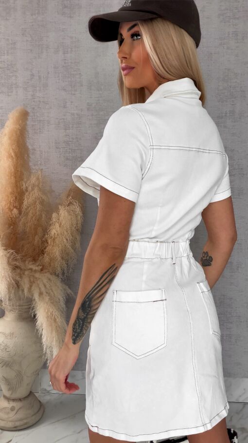 Elastyczna jeansowa sukienka z butonami WHITE JEANS - R605A
