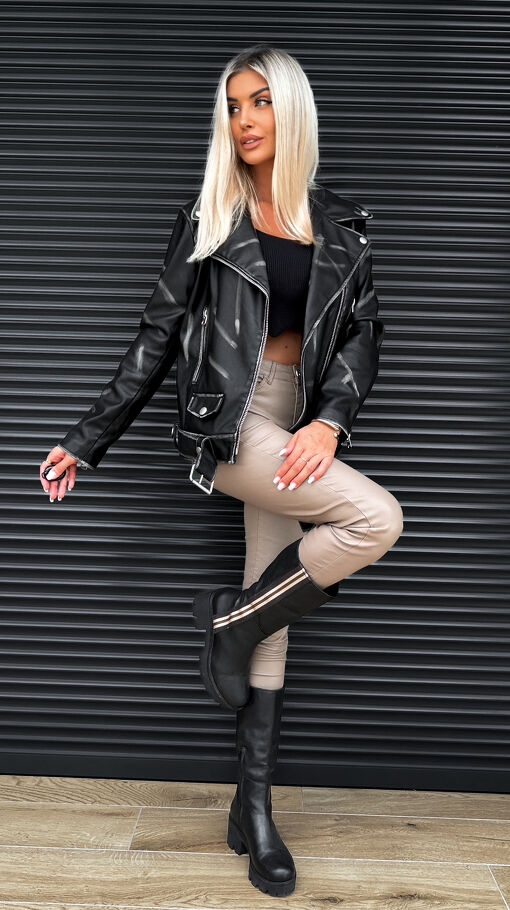 Luźna kurtka przejściowa BIKER z eko skóry w przecieranym stylu BLACK - S345
