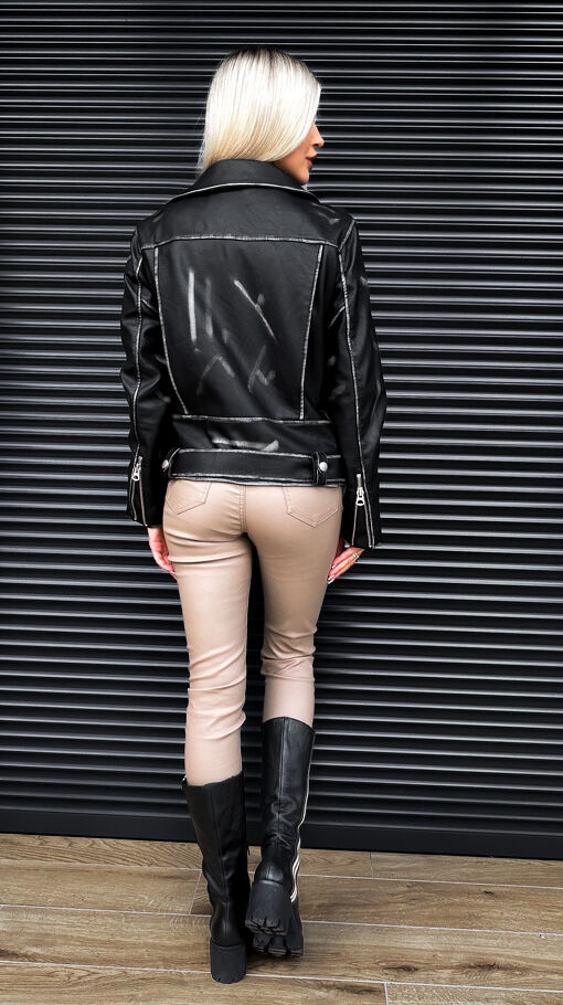 Luźna kurtka przejściowa BIKER z eko skóry w przecieranym stylu BLACK - S345