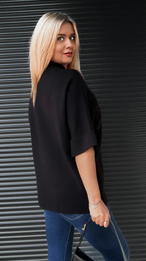 Luźny sweter półgolf w kolorze CZARNYM z koralikami - R329A