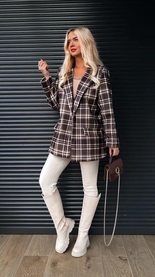 Modna luźna marynarka w brązową kratę OVERSIZE - R285