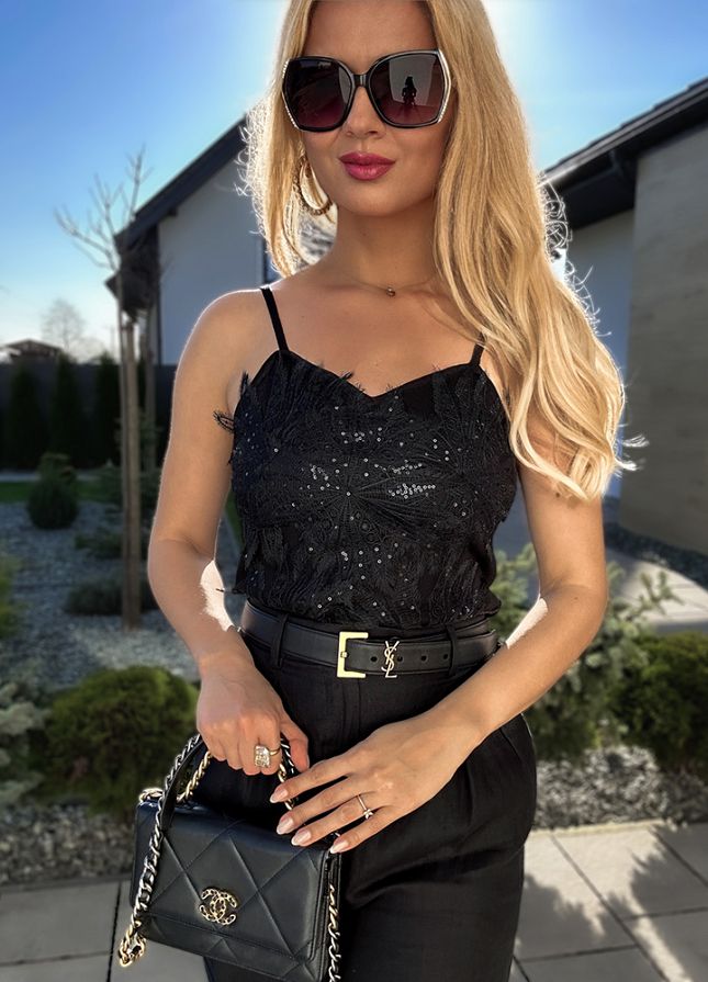 Ekskluzywny czarny TOP zdobiony cekinami - L796B