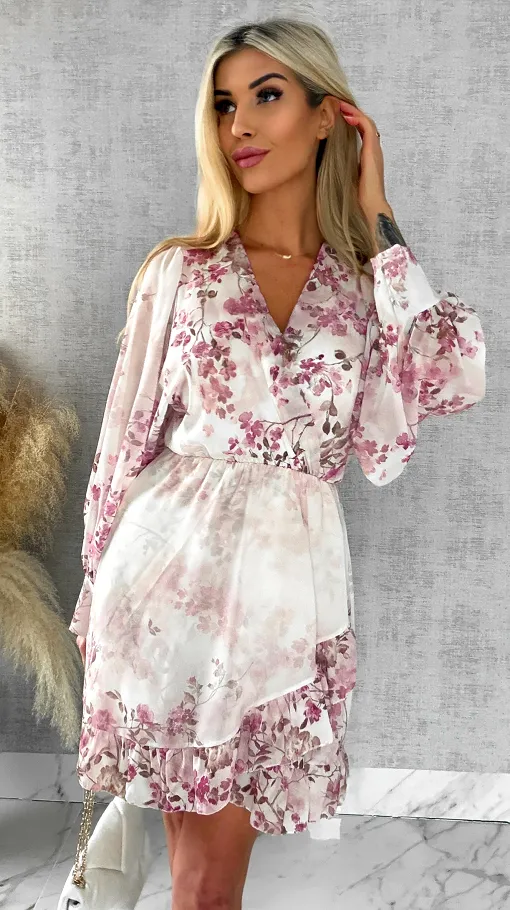 Wiosenna sukienka w różowe kwiaty z kopertowym dekoltem ONE SIZE - R522