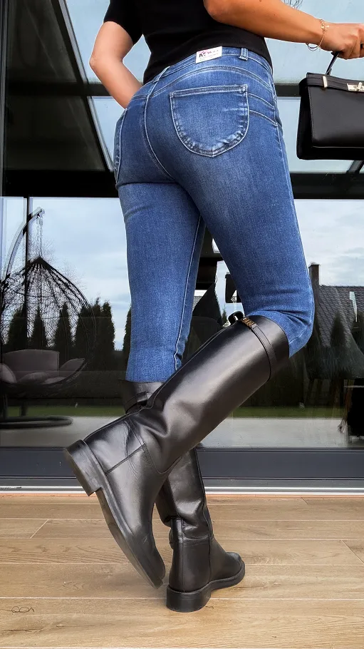 Super elastyczne spodnie jeansowe PUSH UP rurki BLUE JEANS - R243