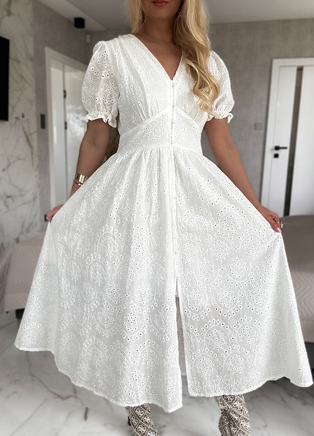 Biała midi sukienka na mini guziki z bawełny HAFTOWANA w stylu boho - N175