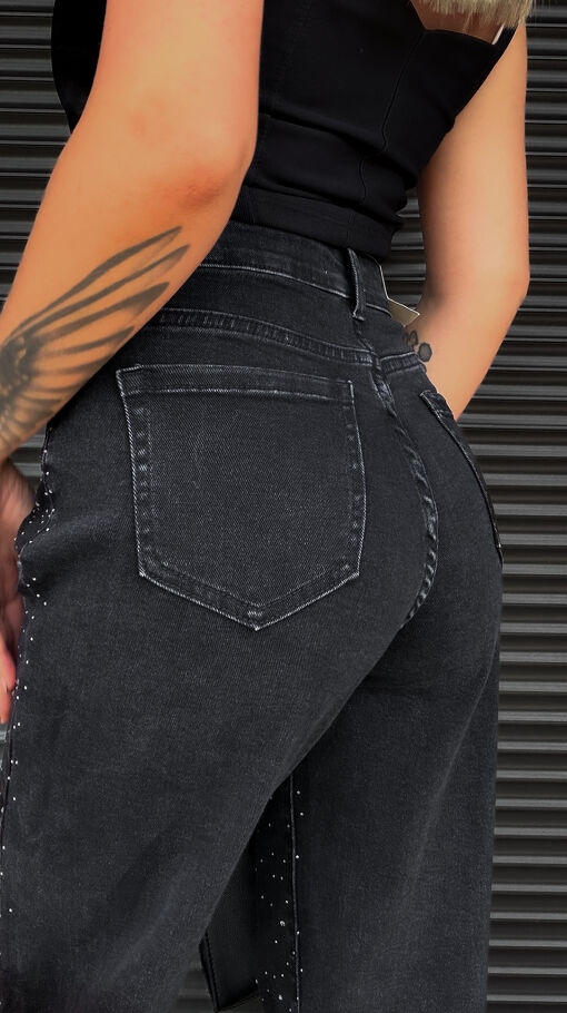 Czarne elastyczne spodnie jeansowe WIDE LEG z cyrkoniami z przodu - S408