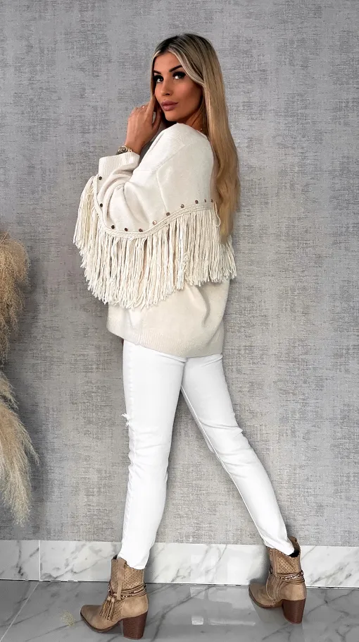 Oryginalny jasno beżowy sweter z frędzlami i złotymi ćwiekami ONE SIZE - R613
