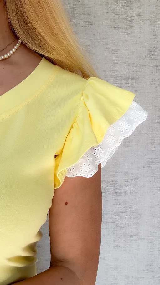 Żółta bluzka t-shirt z ozdobnymi rękawkami ONE SIZE - P565