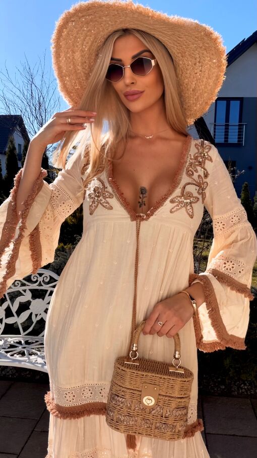 Bawełniana MAXI sukienka w stylu BOHO w kolorze ecru - R768