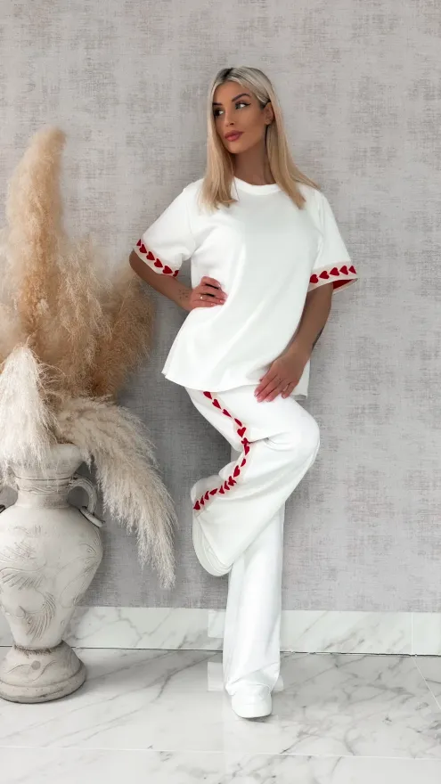 Świetny biały dres z serduszkami bluza + spodnie ONE SIZE - R880