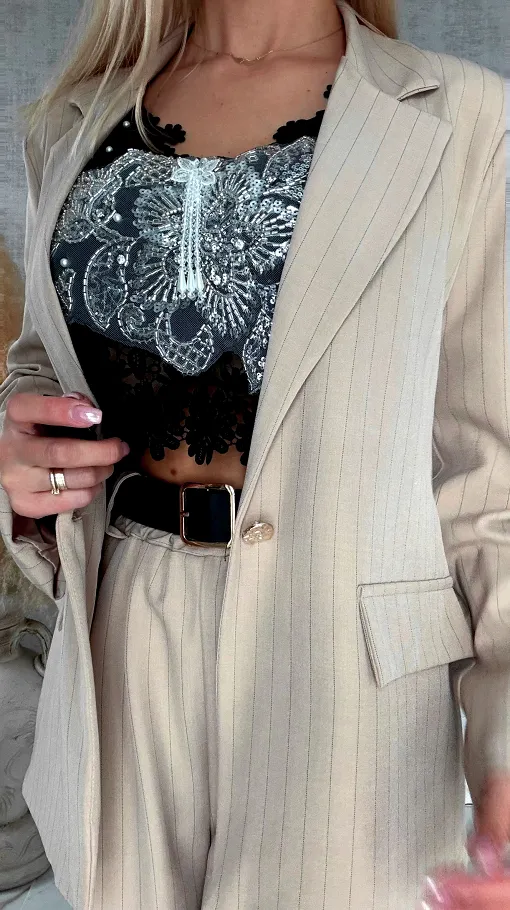 Wiosenny beżowy komplet w delikatne paski marynarka + spodnie ONE SIZE - R958