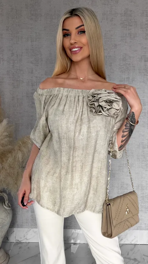 Bluzka hiszpanka z kwiatem melanżowy beż ONE SIZE wiskoza - R849A