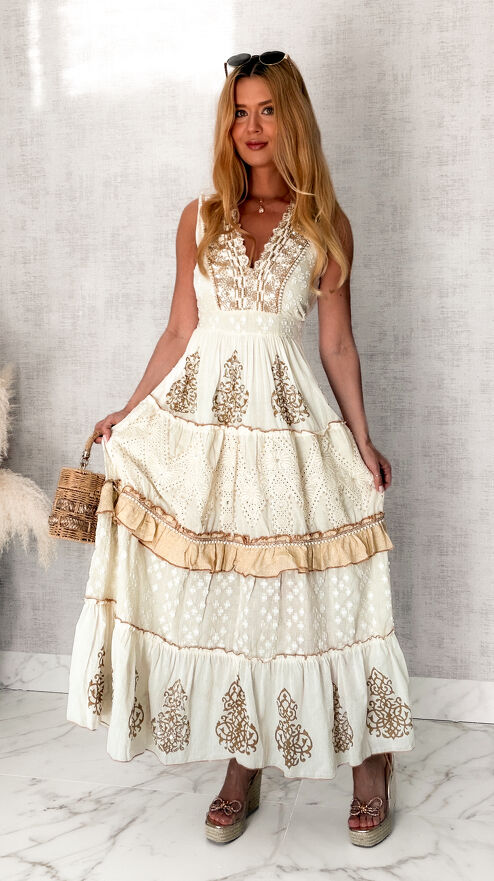 Boho sukienka na ramiączkach z beżowo złotymi dodatkami w kolorze ECRU - S130