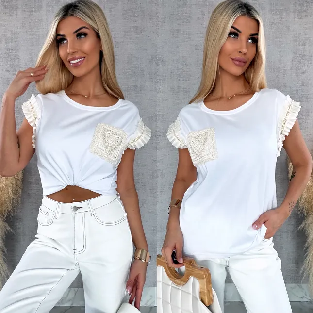 Biała bawełniana bluzka T-SHIRT zdobiona w stylu boho - R610