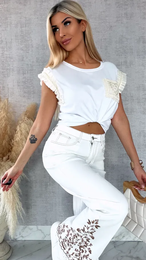 Biała bawełniana bluzka T-SHIRT zdobiona w stylu boho - R610