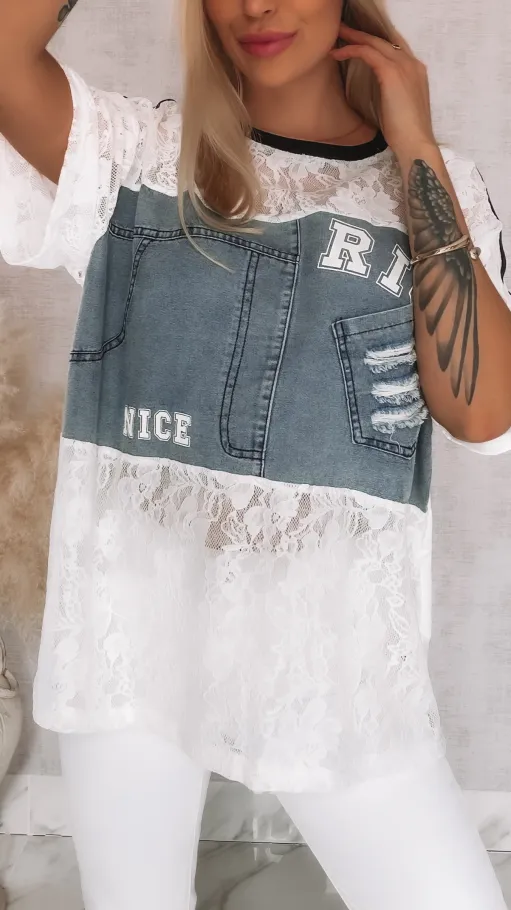 Luźna bluzka z białej koronki z jeansowym dekoltem ONE SIZE - R811