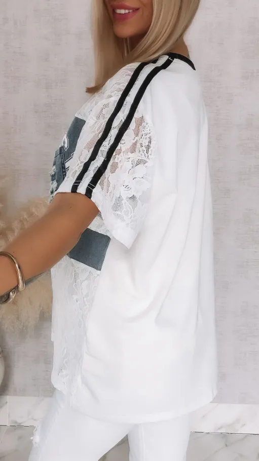Luźna bluzka z białej koronki z jeansowym dekoltem ONE SIZE - R811