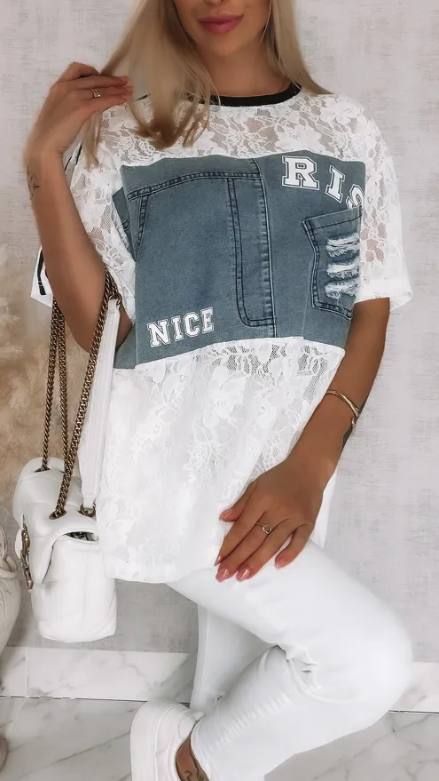 Luźna bluzka z białej koronki z jeansowym dekoltem ONE SIZE - R811