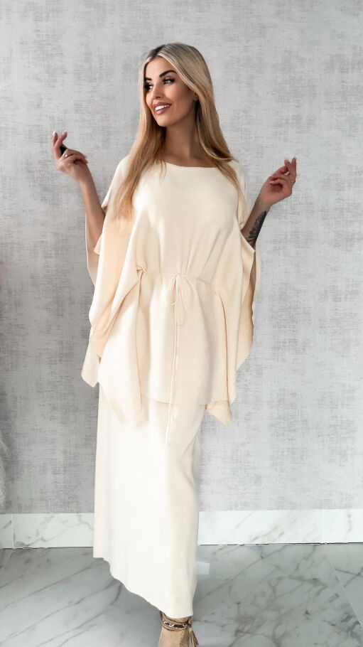 Elegancki dzianinowy komplet tunika + spódnica ONE SIZE jasno beżowy - R315B