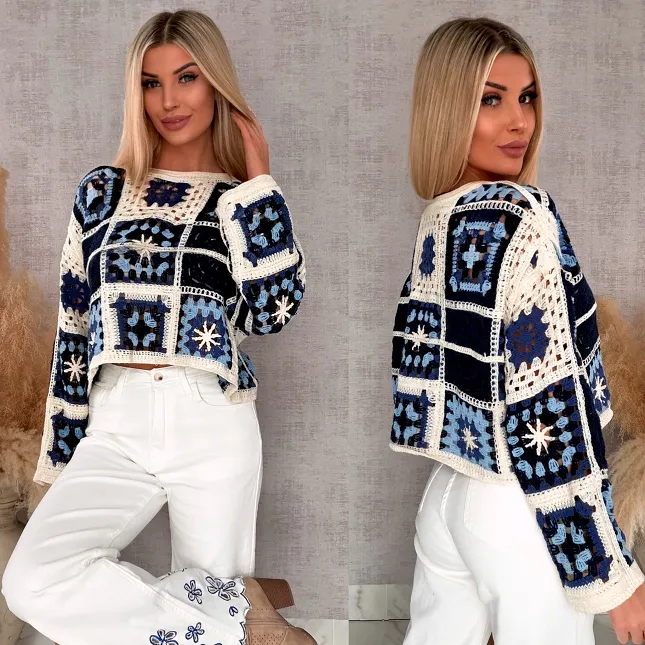 Wiosenny ażurowy sweterek w szydełkowym stylu BLUE - R690