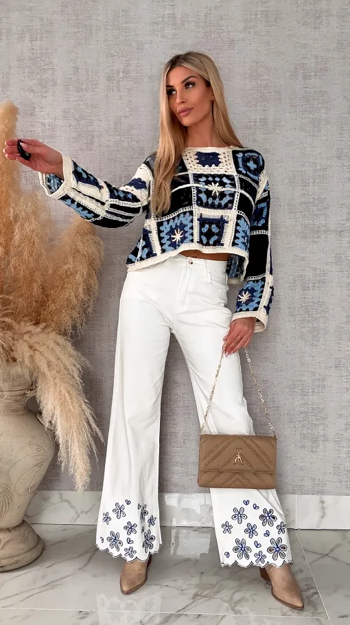 Wiosenny ażurowy sweterek w szydełkowym stylu BLUE - R690