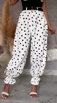 Oryginalne białe spodnie jeansowe typu BALLOON w czarne grochy - R713