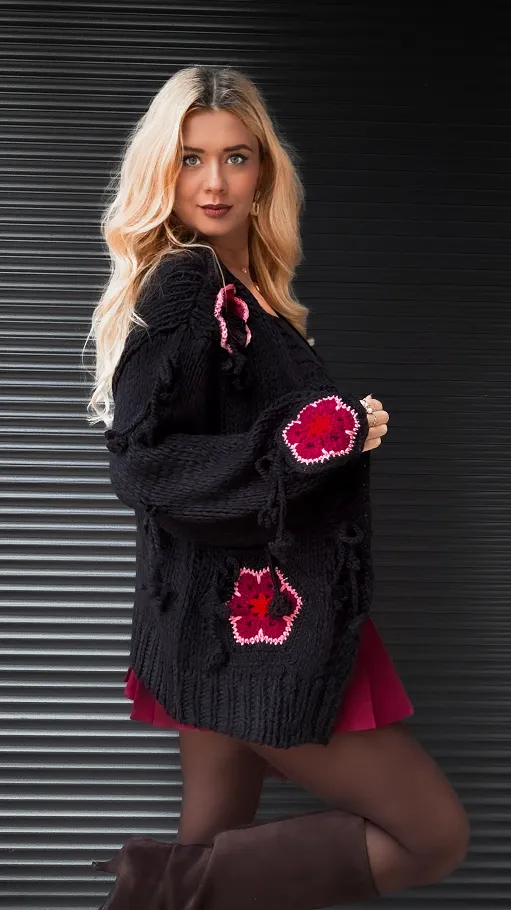 Oryginalny gruby kardigan w kwiaty ONE SIZE czarny - R375