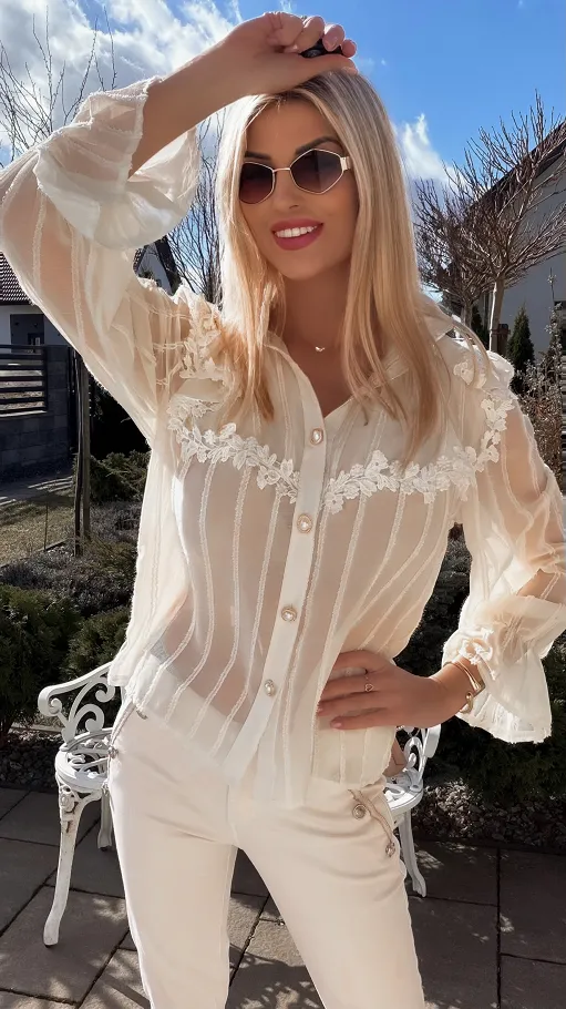 Super elegancka bluzka koszulowa z perełkami ONE SIZE ecru - R794
