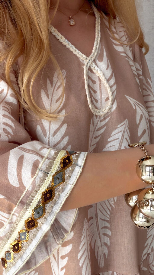Boho sukienka w kolorze beżowym OVERSIZE - R988