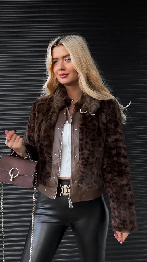 Świetne jesienne futerko w panterkę - R327