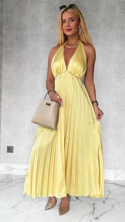 Długa MAXI sukienka plisowana z wiązaniem z tyłu ONE SIZE masełkowa - P780