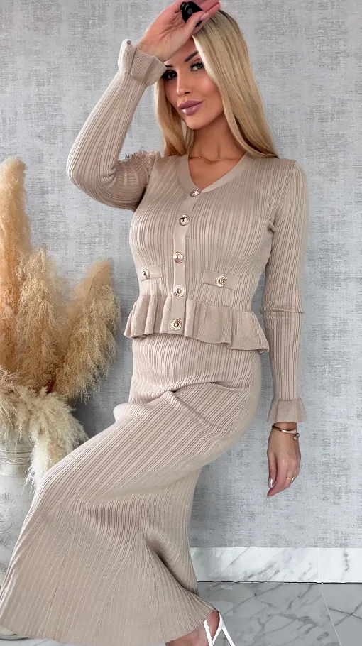 Elegancki dzianinowy komplet bluzka + midi spódnica ONE SIZE beżowy - R439