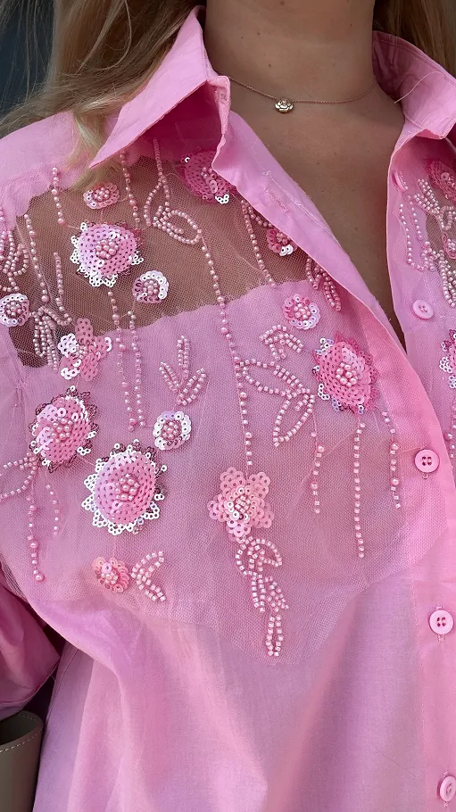 Różowa koszulowa z transparentnym i zdobionym dekoltem ONE SIZE - P958A