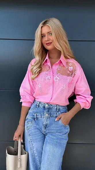 Różowa koszulowa z transparentnym i zdobionym dekoltem ONE SIZE - P958A