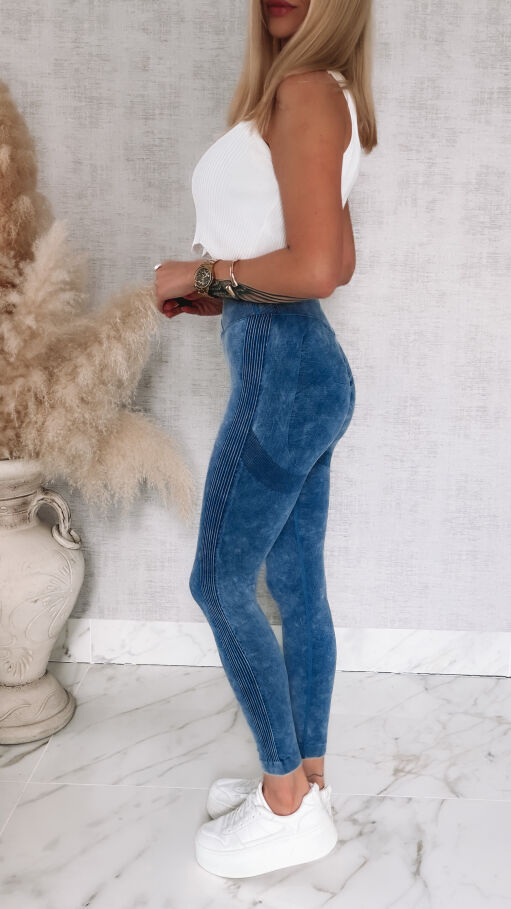 Ekstra modelujące leginsy w marmurkowym niebieskim kolorze - P398A