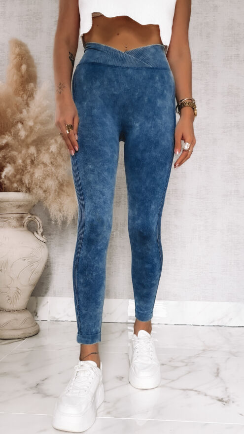 Ekstra modelujące leginsy w marmurkowym niebieskim kolorze - P398A